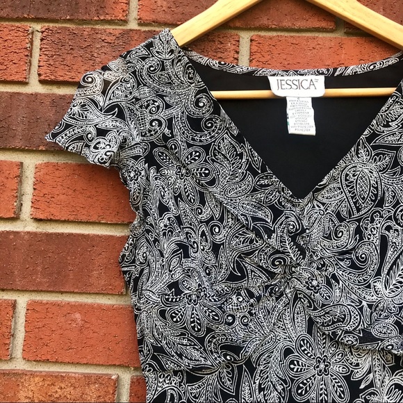 Printed Maxi Dress - Picture 13 of 16